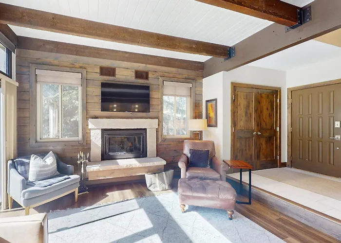 Remodeled Mountain-View Escape